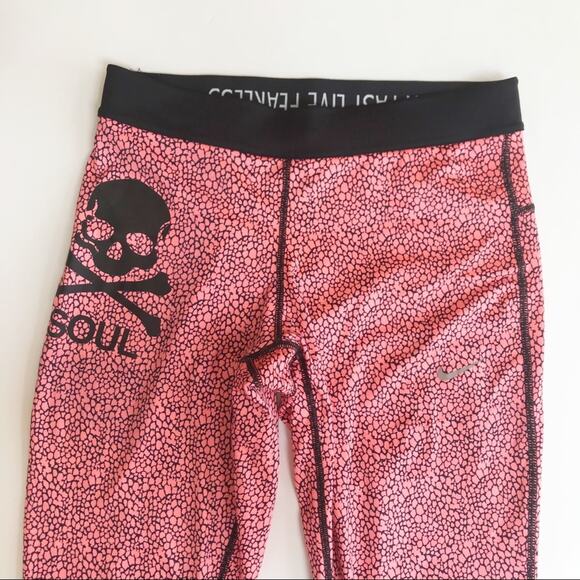 NIKE x Soul Cycle Print Mid Rise Leggings - Picture 3 of 9